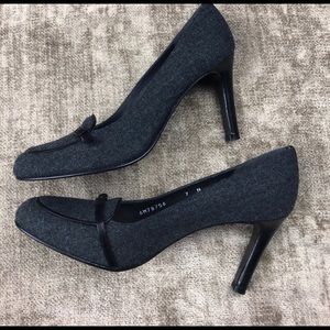 Stuart Weitzman grey heels never worn size 7